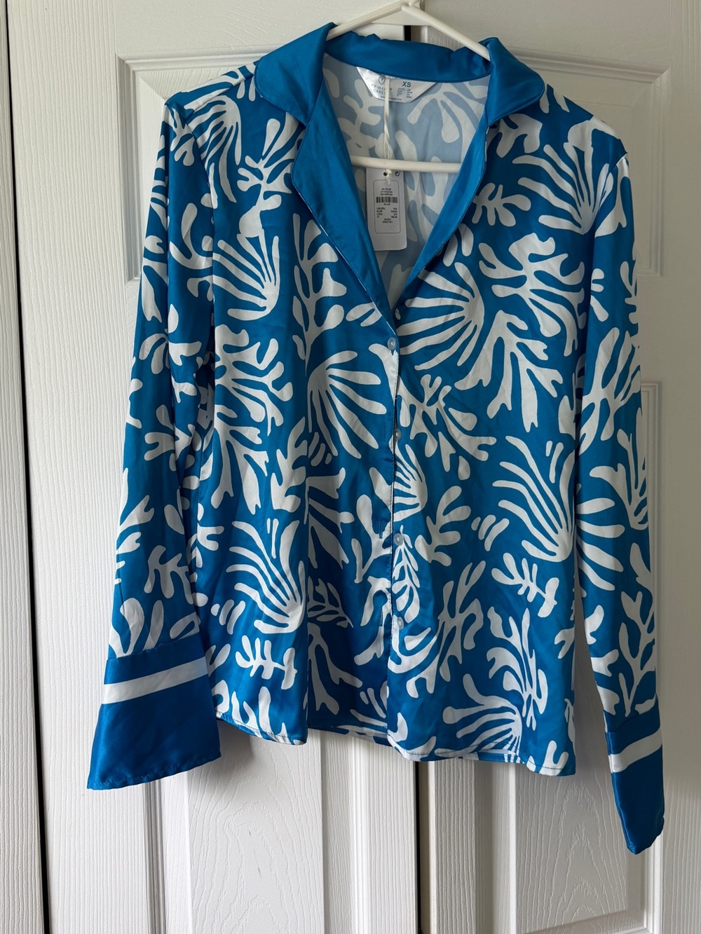 Blue & White Patterned Button-Up Shirt and pant set